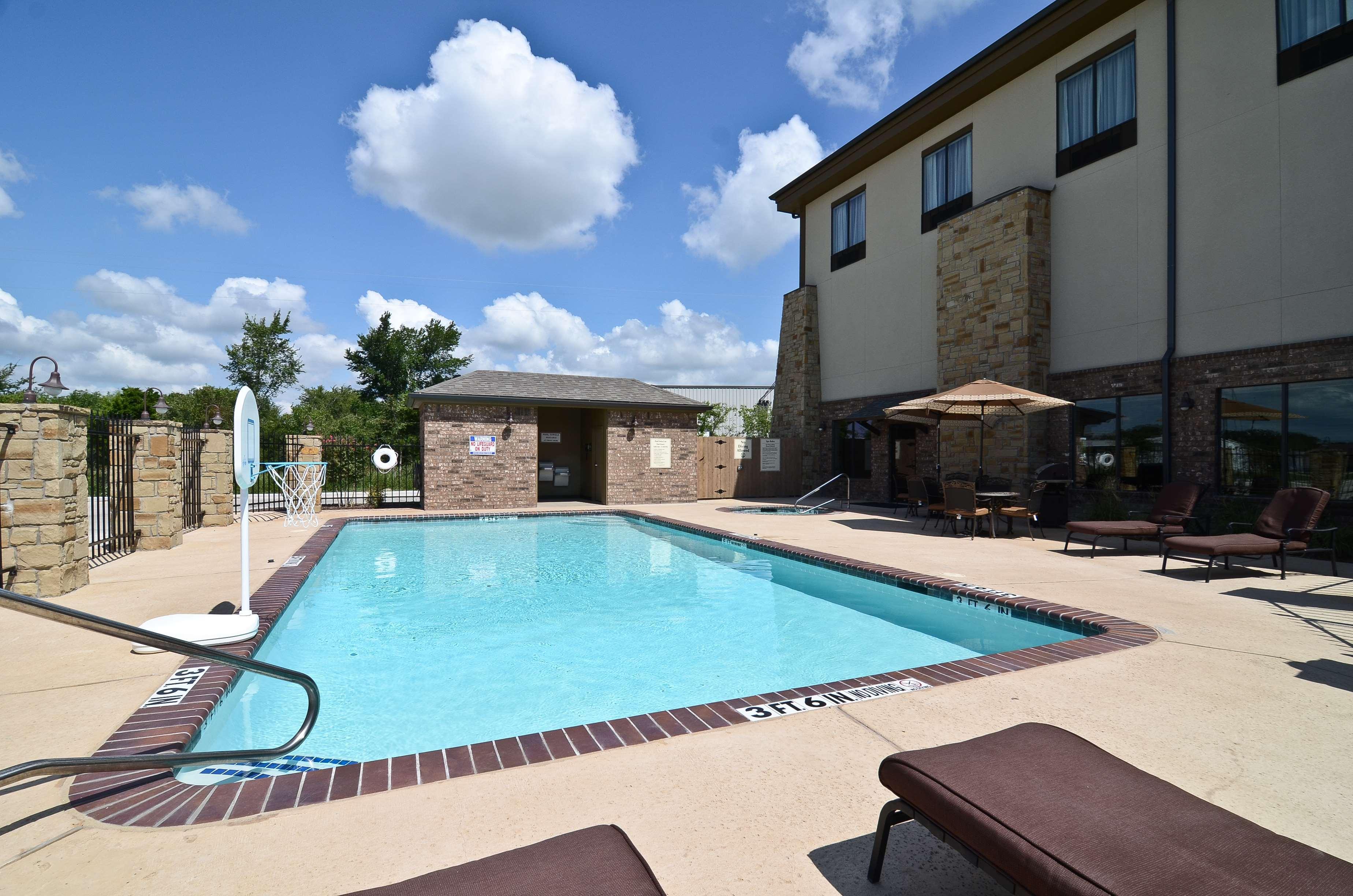Best Western Plus Emory At Lake Fork Inn & Suites Eksteriør billede